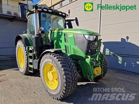 John Deere 6250R Tractoren