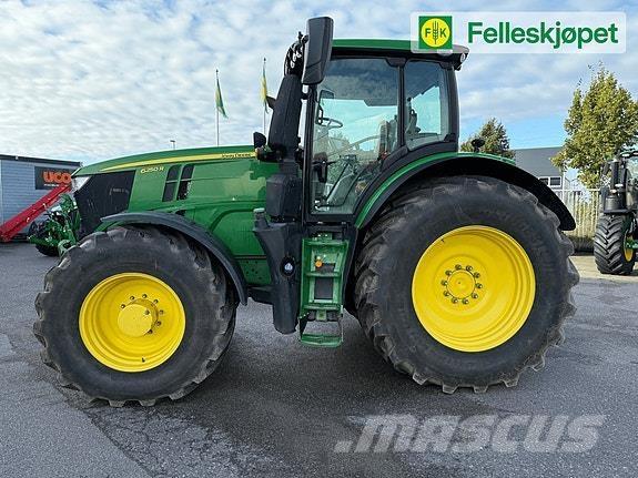 John Deere 6250R Tractoren