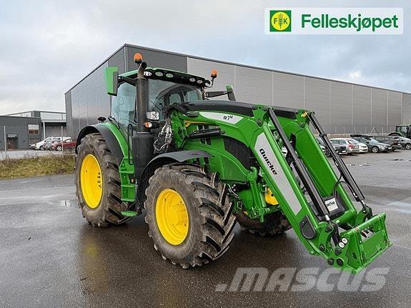 John Deere 6R 215 Tractoren