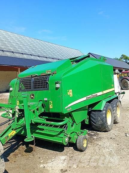 John Deere 744 Ronde-balenpersen