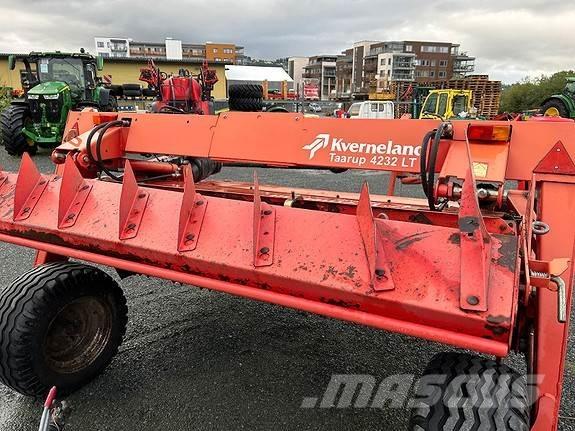 Kverneland 4232 Maaiers
