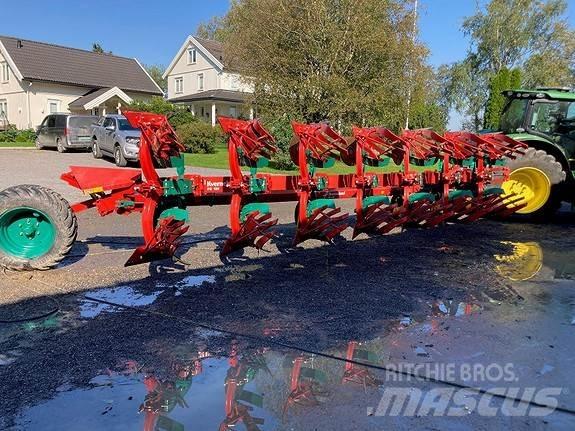 Kverneland PB-100 Wentelploegen