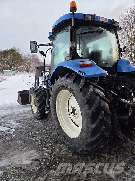 New Holland T6020 Tractoren