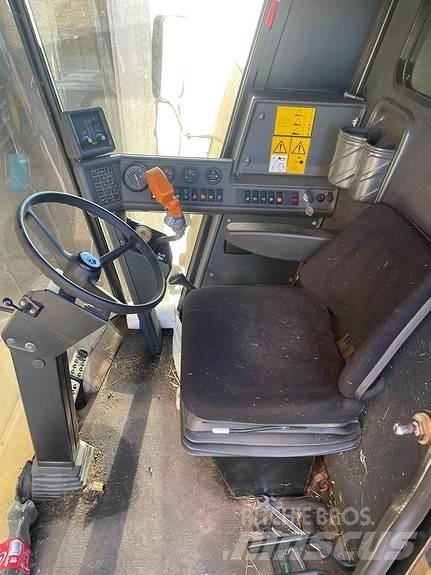 New Holland TC 56 Maaidorsmachines