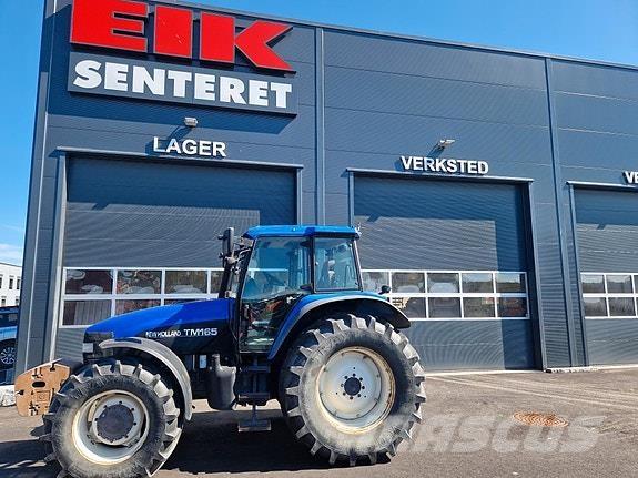 New Holland TM165 Tractoren