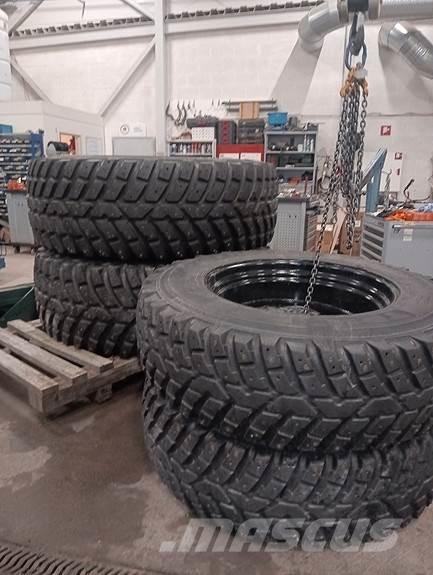 Nokian  Banden, wielen en velgen