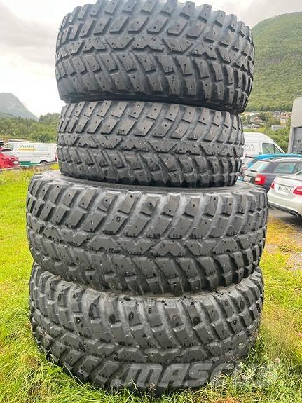 Nokian TRI2 Banden, wielen en velgen