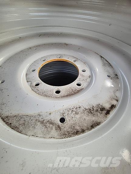 Nokian TRI2 Banden, wielen en velgen