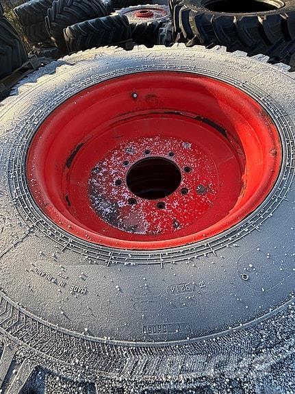 Nokian TRI2 Banden, wielen en velgen