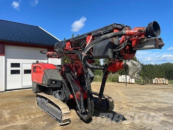 Sandvik DC 410 RI Surface drill rigs