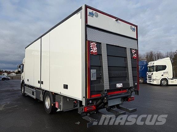 Scania P340 Bakwagens met gesloten opbouw