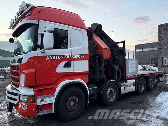 Scania R560 Vlakke laadvloer met kraan