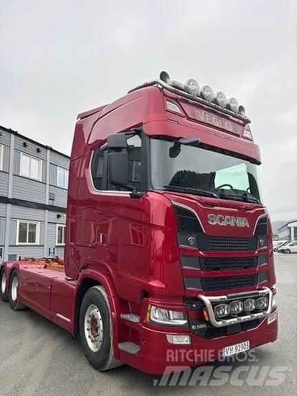 Scania S 580 Containertrucks met kabelsysteem