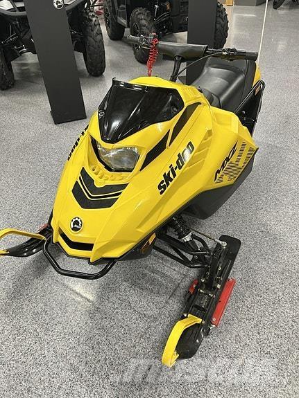 Ski-doo MXZ 120 Sneeuwscooters