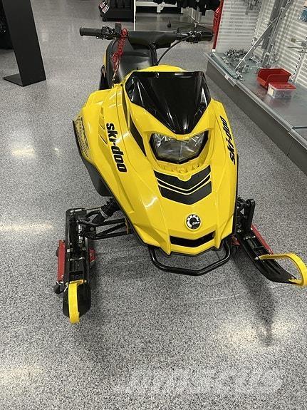 Ski-doo MXZ 120 Sneeuwscooters