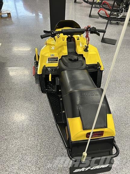 Ski-doo MXZ 120 Sneeuwscooters