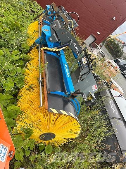 Snowek AH 330 Overige wegenonderhoudsmachines