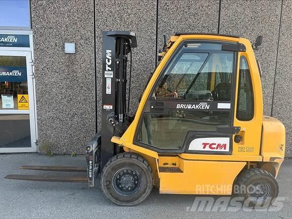 TCM FD25 Diesel heftrucks