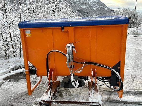  Traxos S15 VEP-490 Zand- en zoutstrooimachines