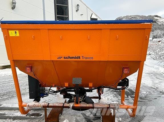  Traxos S15 VEP-490 Zand- en zoutstrooimachines