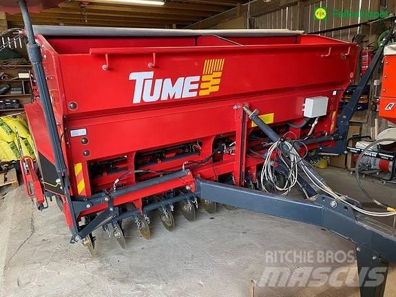 Tume HKL JC 3000 Kunstmeststrooiers