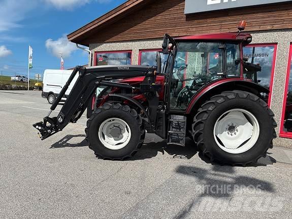 Valtra A114 Tractoren
