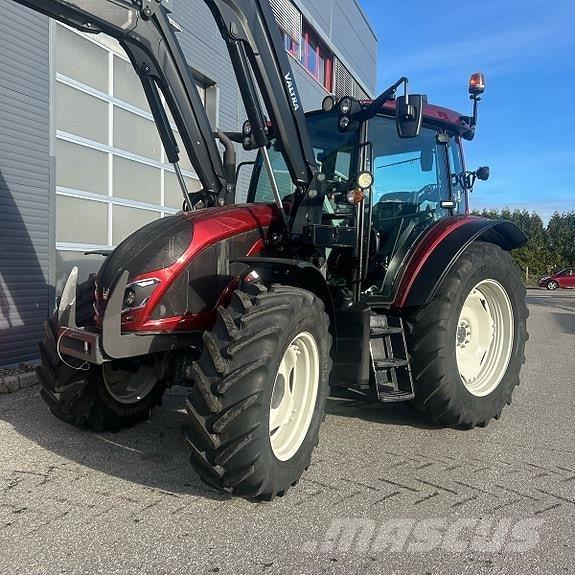 Valtra A115 Tractoren