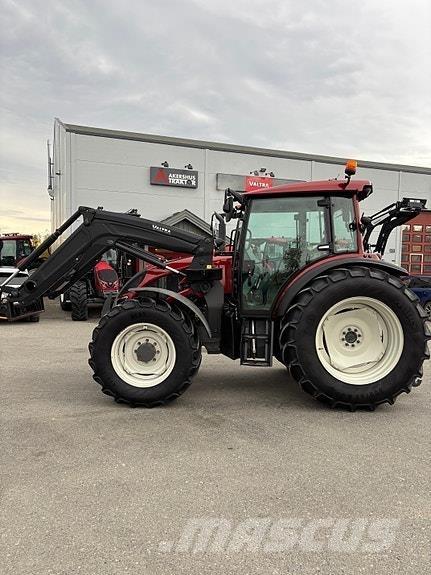 Valtra A134 Tractoren