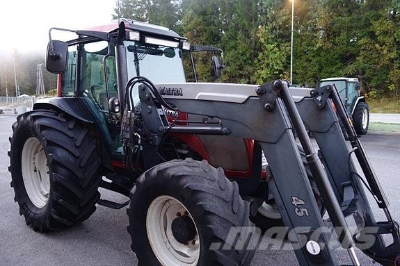 Valtra A85 Tractoren