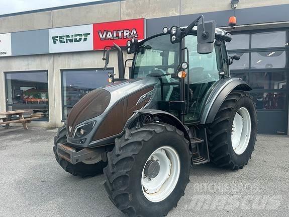 Valtra A94 Tractoren