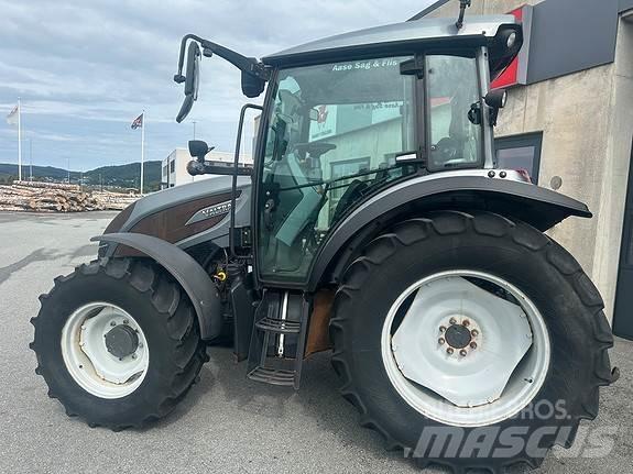 Valtra A94 Tractoren