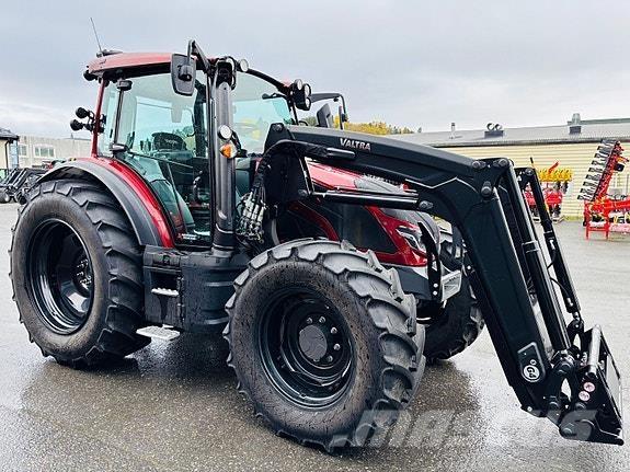 Valtra G135 Active Tractoren
