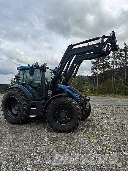 Valtra G135V Tractoren