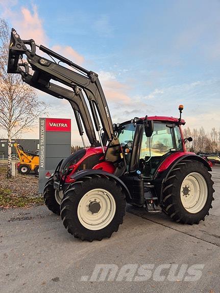Valtra N104 Tractoren
