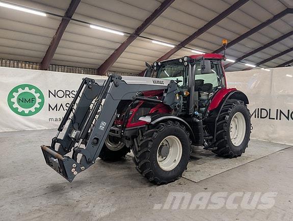 Valtra N104 Hitech Tractoren