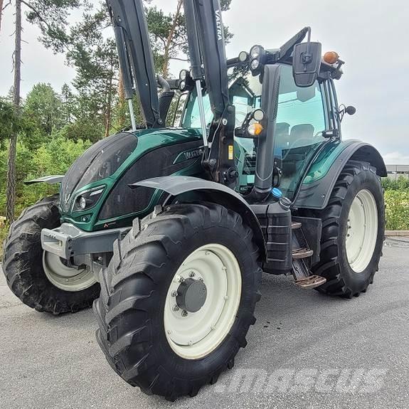 Valtra N114 Tractoren