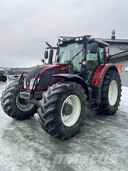 Valtra N163 Tractoren