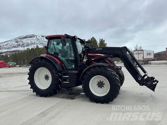 Valtra N174 Tractoren
