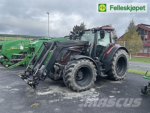 Valtra N174 Tractoren
