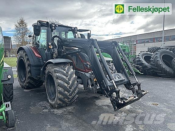 Valtra N174 Tractoren