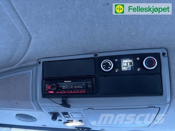 Valtra N174 Versu Tractoren