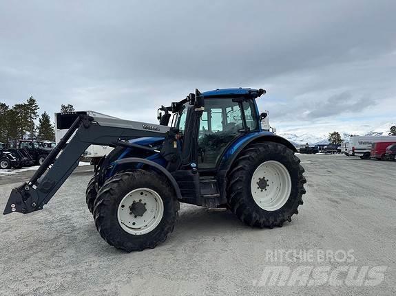 Valtra N174D Tractoren