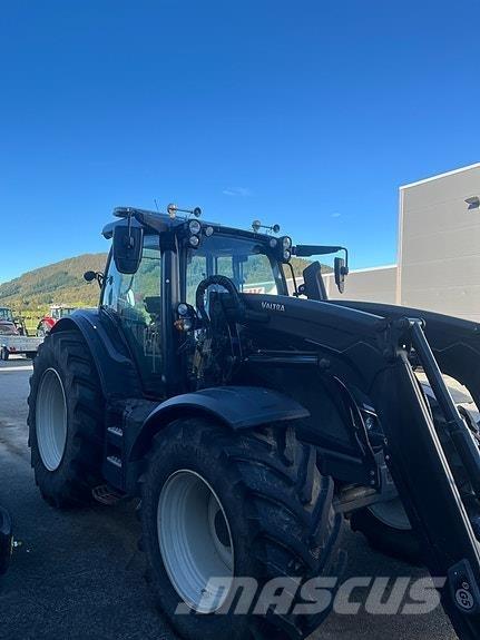 Valtra N174D Tractoren
