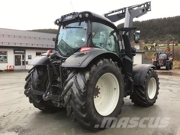 Valtra N174D Tractoren