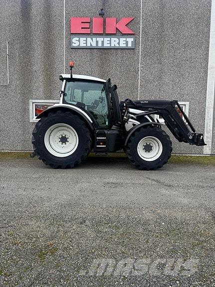 Valtra N174D Tractoren