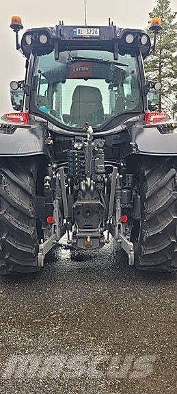 Valtra N175 Tractoren