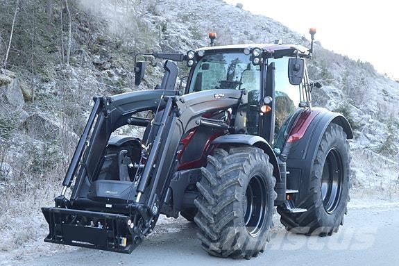 Valtra N175 Versu Tractoren