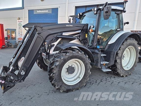 Valtra N175D. Tractoren