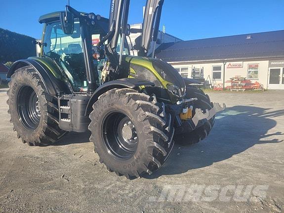 Valtra N175D Tractoren