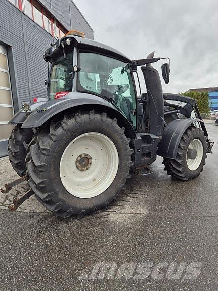 Valtra T 234 Versu Tractoren